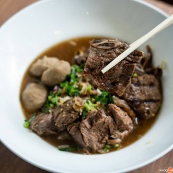 Beef Rib Noodles เนื้อวัวติดซี่โครง Beef Rib Noodles เนื้อวัวติดซี่โครง
