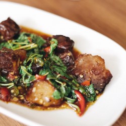 ผัดกะเพราเนื้อเปื่อย Stewed Beef Pad KaPrao