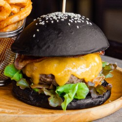 Arno's Chaco Burger Arno's Chaco Burger